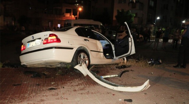 Adana&#039;da otomobiller çarpıştı: 7 yaralı