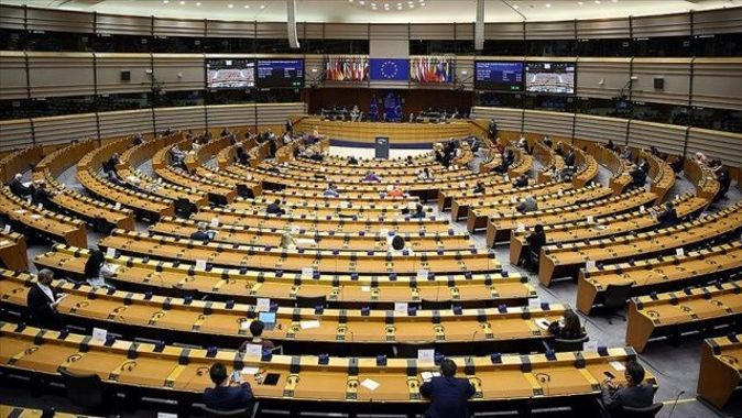 Avrupa Parlamentosundan Türkiye&#039;deki sığınmacılara desteğe yeşil ışık