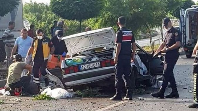 Konya&#039;da refüje çarpan otomobil takla attı: 3 ölü, 2 yaralı