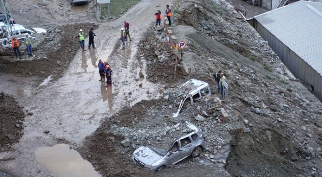 Artvin&#039;de sel felaketi: Bir kişi öldü, üç kişi kayıp