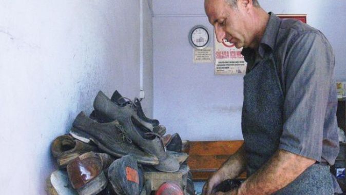 Ayakkabı tamirciliği tarihe karışıyor