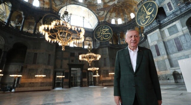 Cumhurbaşkanı Erdoğan Ayasofya Camisi&#039;nde incelemelerde bulundu