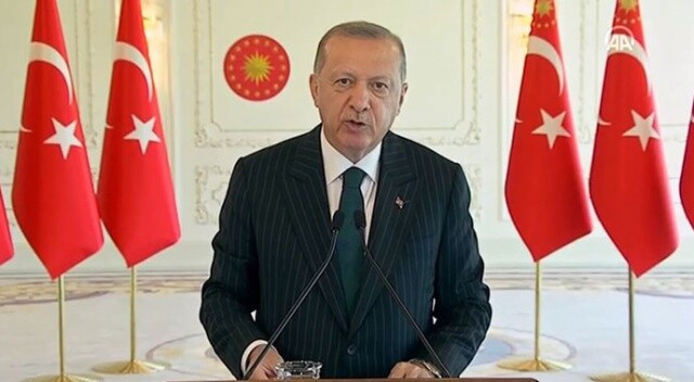 Cumhurbaşkanı Erdoğan: &#039;Yeni dönemin parlayacak yıldızı olarak Türkiye gösteriliyor&#039;
