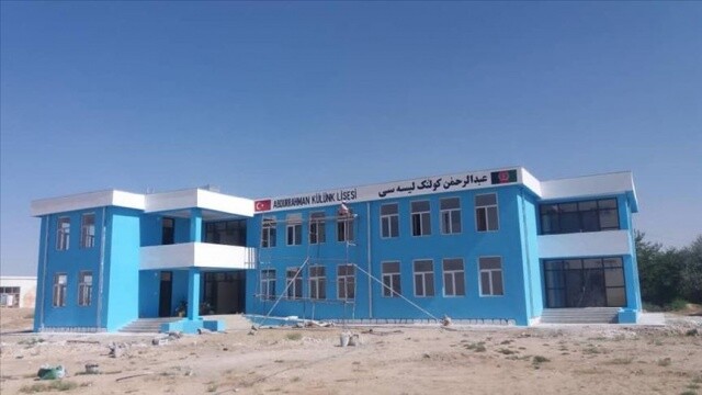 Hayırsever Türk doktor Afganistan&#039;da okul yaptırdı