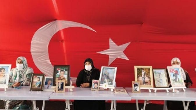 HDP önündeki ailelerin evlat nöbeti 306’ncı gününde