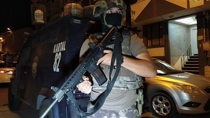 İstanbul’da gece yarısı çok sayıda adrese terör operasyonu