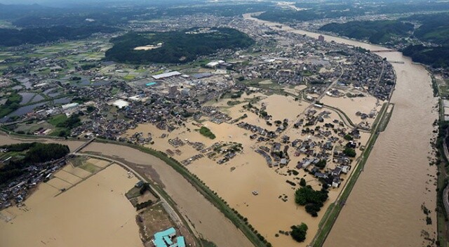 Japonya&#039;yı sel vurdu: 16 kişi hayatını kaybetti, 13 kişi kayıp