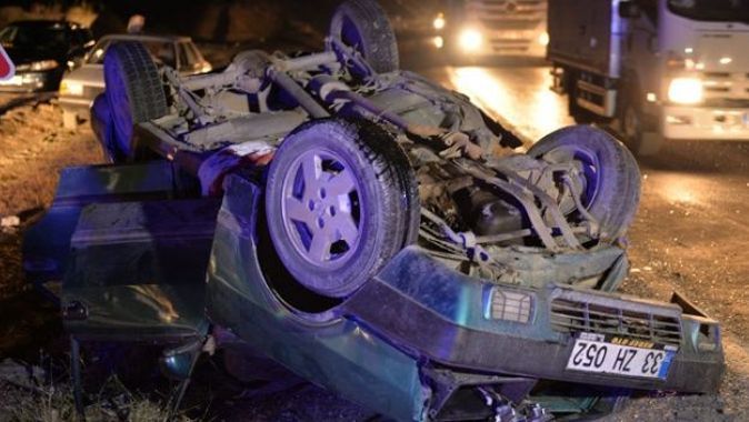 Karamanmaraş&#039;ta otomobiller çarpıştı: 5 yaralı
