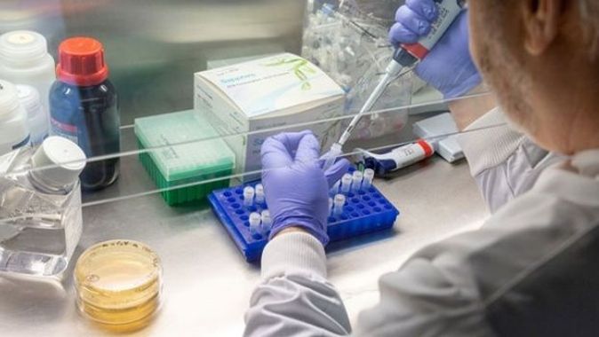 Koronavirüs aşısında umut verici gelişme: Oxford çifte savunma sağladı