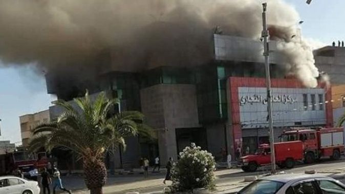 Libya&#039;da alışveriş merkezinde yangın