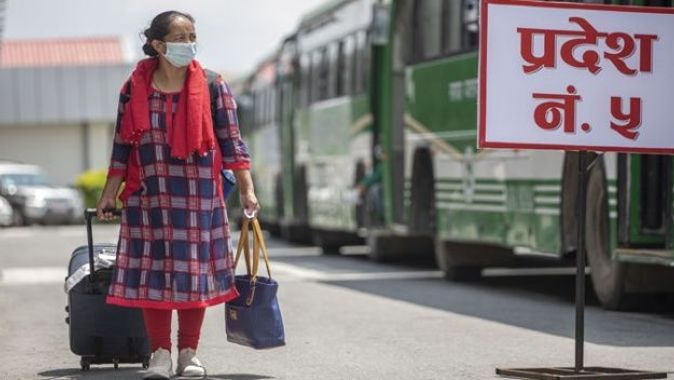 Nepal&#039;de halka açık yerlerde maske takma zorunluluğu getirildi