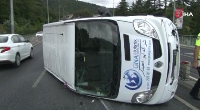 Sarıyer’de panelvan araç devrildi: 3 yaralı