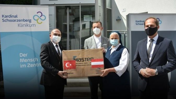 Türkiye&#039;den Avusturya&#039;ya cerrahi maske yardımı