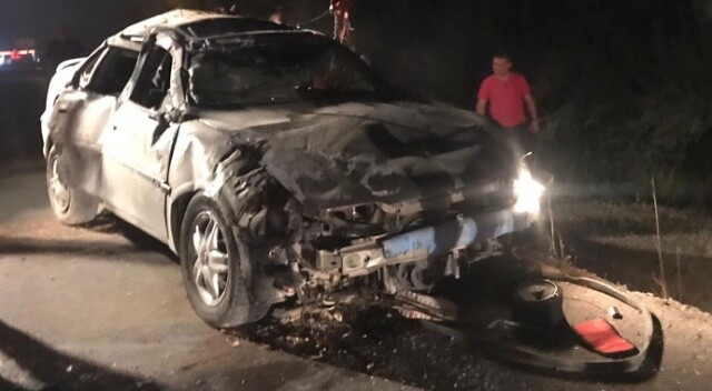 Afyonkarahisar&#039;da otomobil devrildi: 1 ölü, 5 yaralı