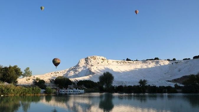 Balonlar Pamukkale&#039;de 162 gün sonra yeniden uçmaya başladı