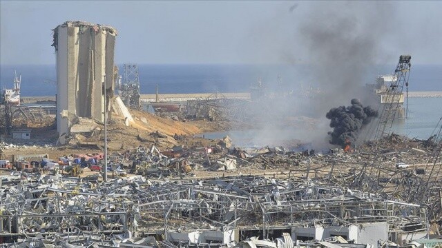 Beyrut felaketiyle sarsılan Lübnan adeta &#039;krizler ülkesi&#039; halini aldı
