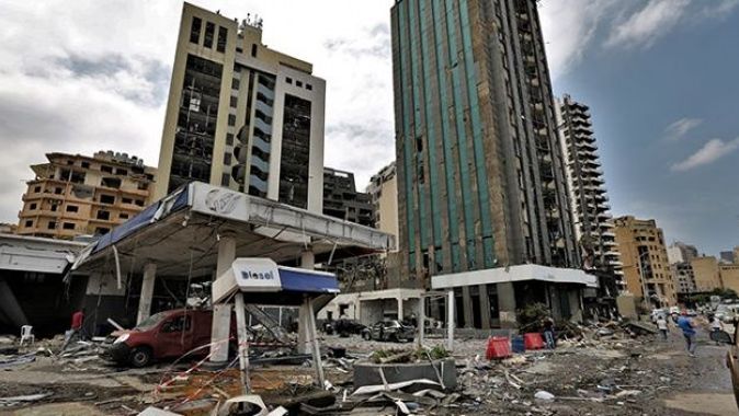 Beyrut&#039;taki patlamaya yönelik 16 kişi gözaltına alındı