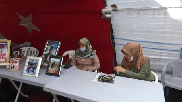 HDP önündeki ailelerin evlat nöbeti devam ediyor