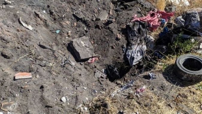 İzmir&#039;de korkunç olay: Genç kızın cesedini moloz döküm alanına gömmüşler