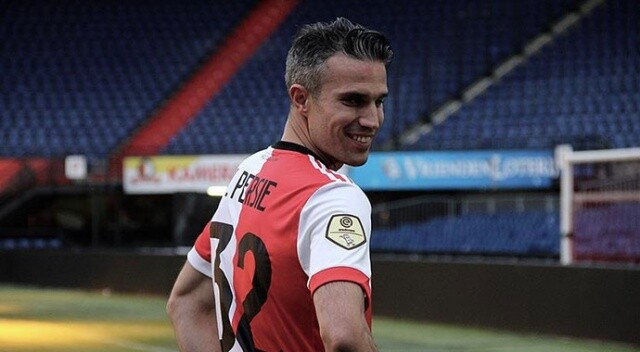 Robin van Persie Feyenoord&#039;da yardımcı antrenör oldu