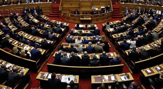 Yunanistan Parlamentosundaki Mısır ve İtalya ile deniz anlaşmaları oylaması ertelendi