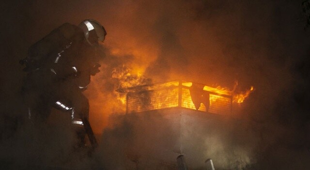 Ankara Hacı Bayram Veli Camisi&#039;nin avlusunda yangın çıktı