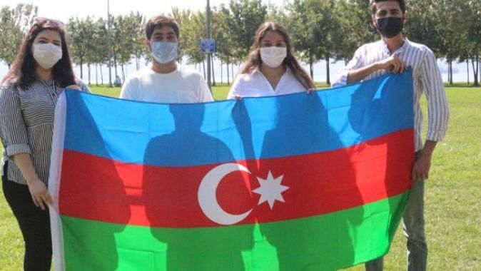 Azerbaycanlı öğrencilerden Ermenistan’a büyük tepki