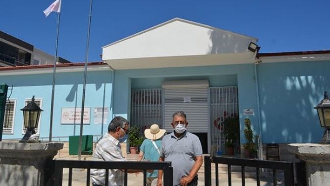 Balıkesir&#039;de annesine aşı yaptıramayan kişi 3 hemşireyi darbedip bir kişiyi bıçakla yaraladı