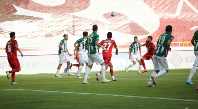 Beşiktaş Konyaspor&#039;a 4-1 mağlup oldu