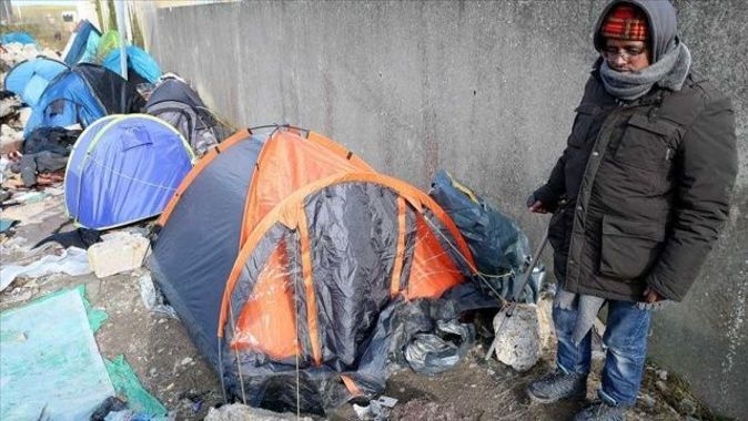 Fransa Ombudsmanı Hedon, Calais&#039;deki sığınmacıların insanlık dışı koşullarda yaşadığını bildirdi