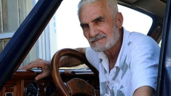 Görenler gözlerine inanamıyor! 42 yıllık Anadol kamyonetin içini ceviz ağacıyla kapladı