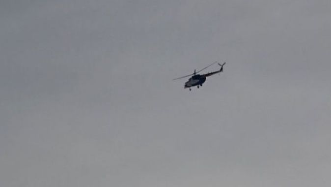 Kayalıklardan düşen kişi helikopterle kurtarıldı