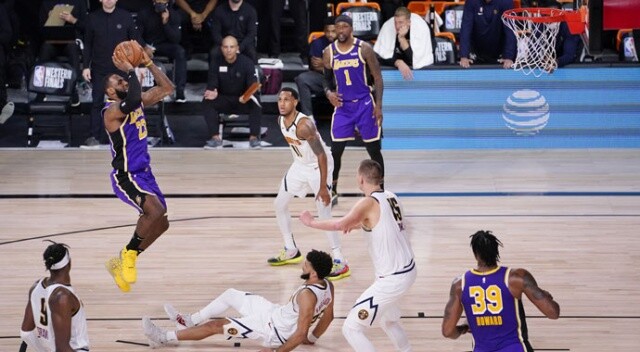 Los Angeles Lakers NBA finaline yükseldi
