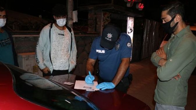 Maske cezası kesilen sürücüden polise &#039;Helal olsun&#039; sitemi