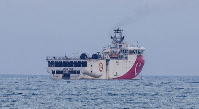 Oruç Reis gemisi Antalya Limanı&#039;ndan ayrılarak açığa demirledi