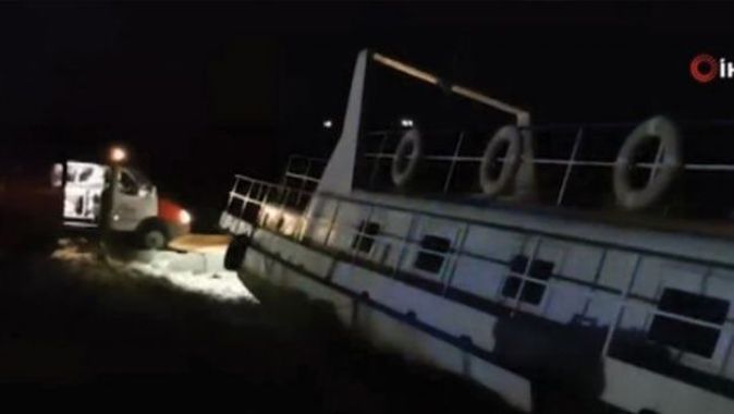 Rusya&#039;da yolcu gemisi tekneye çarptı: 4 yolcu öldü