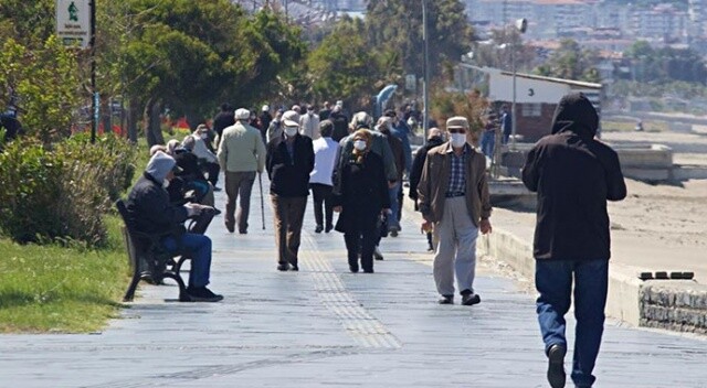 Samsun&#039;da 65 yaş ve üzeri vatandaşların toplu taşıma araçlarını kullanmasına kısıtlama getirildi