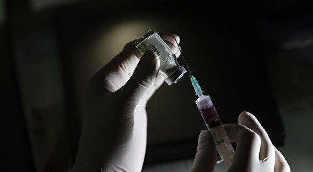 AB Covid-19 aşısı için yeni sözleşme imzaladı