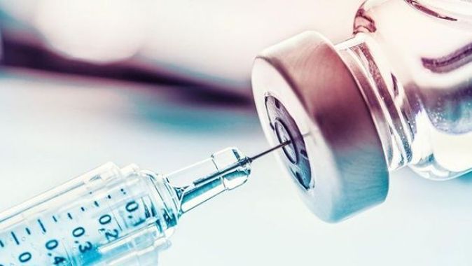 Covid-19 aşısında flaş gelişme! Dünyaca ünlü ilaç devi duyurdu