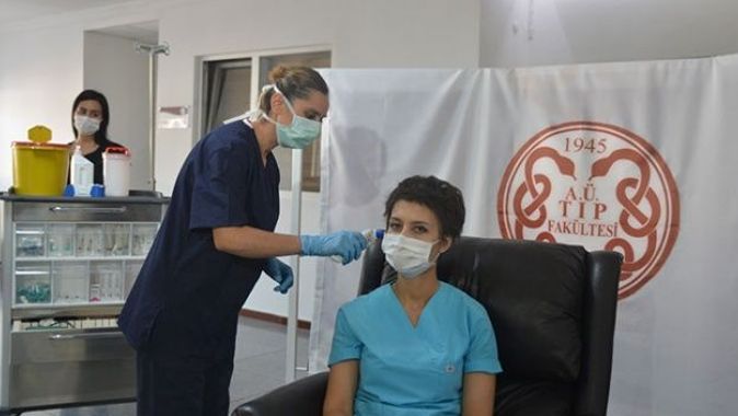 Covid-19 aşısının denemeleri Ankara Üniversitesi’nde de başladı