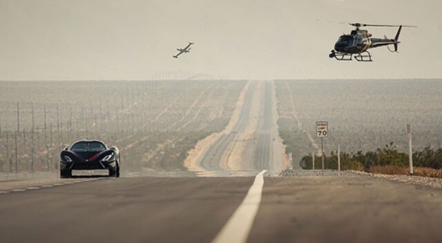 Dünyanın en hızlı arabası saatte 533 km hız yaptı! Bugatti&#039;nin rekorunu kırdı
