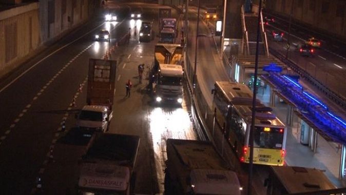 Edirnekapı metrobüs durağı 19 Ekim&#039;e kadar kapalı