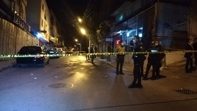 İzmir&#039;de pompalı tüfekli kavga: 1 ölü, 1 yaralı
