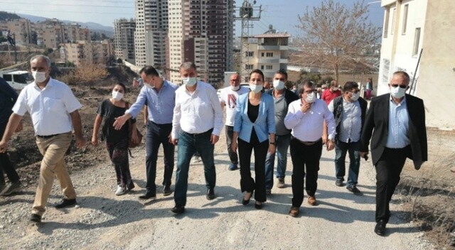Komediye bak! HDP Hatay&#039;daki yangın yerinde