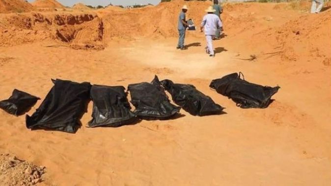 Libya’da 5 toplu mezar daha bulundu