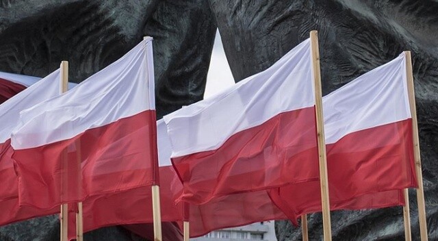 Polonya İstanbul Sözleşmesi&#039;ne bayrak açtı, Türkiye beklemede
