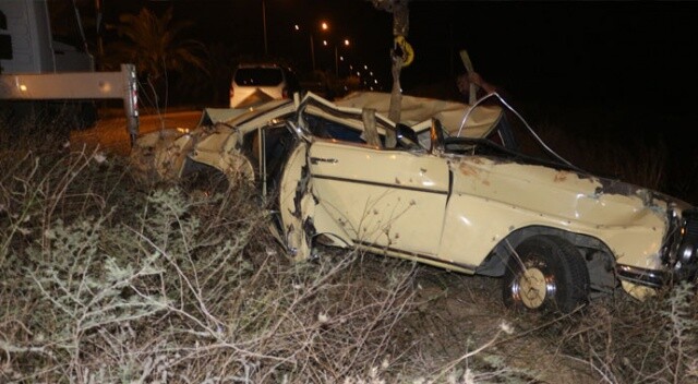 Adana&#039;da feci kaza! Otomobil şarampole devrildi