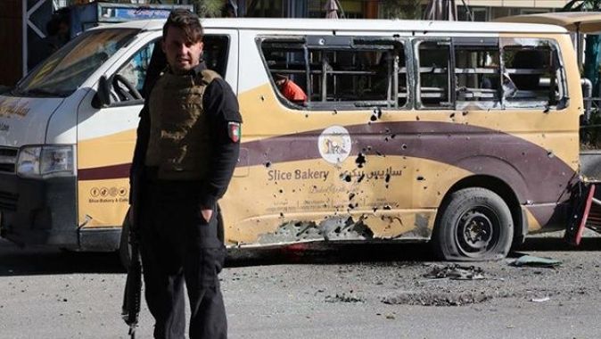 Afganistan&#039;da iki ayrı saldırıda 4 kişi öldü, 7&#039;si polis 13 kişi yaralandı
