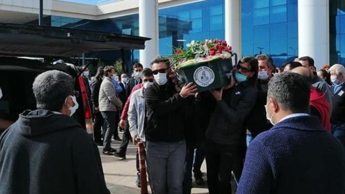Burhaniye’de hayatını kaybeden acil servis doktoru Berna Tuncel toprağa verildi