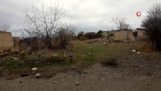 Ermeniler, Ağdam şehrinden yakıp yıkarak çekildi